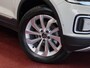 Volkswagen T-Roc 1.5 TSI 150PK STYLE PLUSBI-TONE ZWART DAK/SPIEGELS ALCANTARA IQ. ELEK.KLEP ADAP.CRUISE VIR.COCKPIT CAMERA STOEL/STUUR VERW. 17''LMV 06/2024