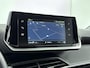 Peugeot e-208 EV Style 50 kWh 136pk | Accu SOH 100% | Navigatie | Climate Control | Cruise Control | Parkeersensoren v+a | Stoelverwarming | Keyless | Apple Carplay / Android Auto | DAB+ radio | Led koplampen | Elektrisch inklapbare spiegels | Armsteun | Donker getint glas | 16" lichtmetalen velgen |