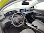 Peugeot e-208 EV Style 50 kWh 136pk | Accu SOH 99,9% | Navigatie | Climate Control | Cruise Control | Parkeersensoren v+a | Stoelverwarming | Keyless | Apple Carplay / Android Auto | DAB+ radio | Led koplampen | Elektrisch inklapbare spiegels | Armsteun | Donker getint glas | 16" lichtmetalen velgen |