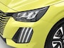 Peugeot e-208 EV Style 50 kWh 136pk | Accu SOH 99,9% | Navigatie | Climate Control | Cruise Control | Parkeersensoren v+a | Stoelverwarming | Keyless | Apple Carplay / Android Auto | DAB+ radio | Led koplampen | Elektrisch inklapbare spiegels | Armsteun | Donker getint glas | 16" lichtmetalen velgen |