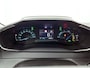 Peugeot e-208 EV Style 50 kWh 136pk | Accu SOH 99,9% | Navigatie | Climate Control | Cruise Control | Parkeersensoren v+a | Stoelverwarming | Keyless | Apple Carplay / Android Auto | DAB+ radio | Led koplampen | Elektrisch inklapbare spiegels | Armsteun | Donker getint glas | 16" lichtmetalen velgen |