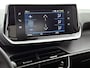 Peugeot e-208 EV Style 50 kWh 136pk | Accu SOH 99,9% | Navigatie | Climate Control | Cruise Control | Parkeersensoren v+a | Stoelverwarming | Keyless | Apple Carplay / Android Auto | DAB+ radio | Led koplampen | Elektrisch inklapbare spiegels | Armsteun | Donker getint glas | 16" lichtmetalen velgen |