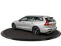 Volvo V60 2.0 T6 Recharge AWD R-Design | Stoel + stuur verwarming | Camera | Trekhaak | Stoel geheugen | 19 Inch | Keyless