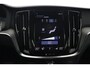 Volvo V60 2.0 T6 Recharge AWD R-Design | Stoel + stuur verwarming | Camera | Trekhaak | Stoel geheugen | 19 Inch | Keyless