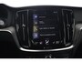 Volvo V60 2.0 T6 Recharge AWD R-Design | Stoel + stuur verwarming | Camera | Trekhaak | Stoel geheugen | 19 Inch | Keyless