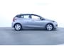 Hyundai i20 1.0 T-GDI Comfort Stuur en Stoelverwarming | Parkeersensoren Achter | Camera | Airco | Cruise | Lane-Assist Parkeersensoren Achter  | Achteruitrijcamera | Airco | Cruise control