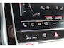 Audi Q8 RSQ8 quattro | 600 PK | Carbon in/exterieur | Keramische remmen | Bang & Olufsen | Stoelverwarming voor + achter | Stoelventilatie | Alcantara stuurwiel/hemel | 360° camera | Trekhaak |
