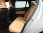 Volvo V60 2.0 T8 Plug-in hybrid AWD Ultra Dark | 455pk | Bowers & Wilkins | Stoelventilatie + massage | 360° Camera | Head-Up | Black Pack | Adaptive Cruise | BLIS