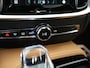 Volvo V60 2.0 T8 Plug-in hybrid AWD Ultra Dark | 455pk | Bowers & Wilkins | Stoelventilatie + massage | 360° Camera | Head-Up | Black Pack | Adaptive Cruise | BLIS