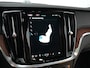 Volvo V60 2.0 T8 Plug-in hybrid AWD Ultra Dark | 455pk | Bowers & Wilkins | Stoelventilatie + massage | 360° Camera | Head-Up | Black Pack | Adaptive Cruise | BLIS