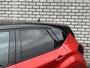 Renault Captur 1.3 TCe 150 EDC Automaat Intens | Trekhaak | Panoramadak | Dodehoekdetectie | Achteruitrijcamera |