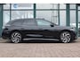 Volkswagen ID.7 Tourer 286PK Pro Limited Edition | Achterbank in ongelijke delen neerklapbaar incl. middenarmsteun en doorlaadmogelijkheid | Afstandscontrolesysteem (Front Assist), met voetgangers- en fietsersherkenning | Airconditioning automatisch, 2-zone (Climatronic)