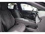 Volkswagen ID.7 Tourer 286PK Pro Limited Edition | Achterbank in ongelijke delen neerklapbaar incl. middenarmsteun en doorlaadmogelijkheid | Afstandscontrolesysteem (Front Assist), met voetgangers- en fietsersherkenning | Airconditioning automatisch, 2-zone (Climatronic)