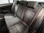 Volkswagen Golf Variant 1.4 TSI Sportline 150Pk Automaat (NAVIGATIE, CLIMATE, CRUISE, STOEL/STUURVERWARMING, SPORTSTOELEN, GETINT GLAS, TREKHAAK, PARKEERSENSOREN, NIEUWE APK, NIEUWSTAAT)