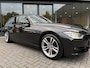 BMW 3-Serie Touring 320i Sportline,Pano,Xenon,Stoel/stuurverw,Navi,Clima,Cruise,