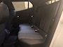 Peugeot 2008 1.2 Hybrid 136 Allure Parkeersensoren Voor + Achter | Digitaal Dashboard | Carplay | Climate Control | 17" Lichtmetaal | Airco (automatisch) | Apple Carplay/Android Auto|telefoonintegratie premium | Cruise control