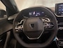 Peugeot 2008 1.2 Hybrid 136 Allure Parkeersensoren Voor + Achter | Digitaal Dashboard | Carplay | Climate Control | 17" Lichtmetaal | Airco (automatisch) | Apple Carplay/Android Auto|telefoonintegratie premium | Cruise control