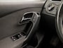Volkswagen Polo 1.2 TSI Black Sport (APPLE CARPLAY, NAVIGATIE, CLIMATE, CRUISE, STOELVERWARMING, CAMERA, PARKEERSENSOREN, SPORTSTOELEN, LM VELGEN, NIEUWE APK, NIEUWSTAAT)