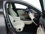 Mercedes-Benz A-klasse 250 e Star Edition Luxury Line Trekhaak | Night Pakket | Achteruitrijcamera | Ledkoplampen | Keyless-Go. Inclusief 24 maanden MB Certified garantie voor Europa.