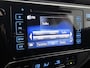 Toyota Auris 1.8 Hybrid Executive Limited | Cruise control | Privacy glass | Climate control | LM velgen |