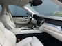 Volvo XC60 2.0 T5 Momentum | Camera | Keyless | Leder | Carplay |