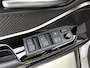 Toyota C-HR 2.0 Hybrid Executive | Bi Tone | blind spot | Premiun uitgevoerd |