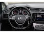 Volkswagen Touran 1.5 TSI 150pk DSG R-Line 7p | Panoramadak | Navigatie | Stoelverwarming | Achteruitrijcamera