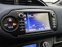 Toyota Yaris 1.5 Hybrid Bi-Tone | LM velgen | Dealer onderhouden |