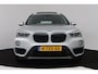 BMW X1 SDrive18i (PANORAMADAK, TREKHAAK, STOELVERWARMING, NAVIGATIE, DEALER ONDERHOUDEN)