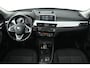 BMW X1 SDrive18i (PANORAMADAK, TREKHAAK, STOELVERWARMING, NAVIGATIE, DEALER ONDERHOUDEN)