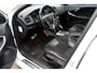 Volvo V40 T3 Polar+ Sport | Panoramadak | Parkeerverwarming | Stoelverwarming | Volvo on Call | Parkeercamera | Climate Control | Keyless Entree | Keyless start | Volvo Guard Alarm |