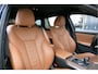 BMW 3-Serie Touring 330i Aut. | High Executive | Luxury Line | Head-Up Display | Navigatie incl. Apple CarPlay | HIFI | Achteruitrijcamera | Sportstoelen | 17" LM Velgen |