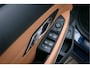 BMW 3-Serie Touring 330i Aut. | High Executive | Luxury Line | Head-Up Display | Navigatie incl. Apple CarPlay | HIFI | Achteruitrijcamera | Sportstoelen | 17" LM Velgen |