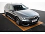 BMW 5-Serie Touring 530e High Executive M Sport - Panoramdak - Comfort Access - Getinte Ruiten - Driving Assistant Professional - Head up - Elektrisch verwarmde voorstoelen - High Beam Assistant - BMW Laserlight -