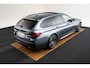 BMW 5-Serie Touring 530e High Executive M Sport - Panoramdak - Comfort Access - Getinte Ruiten - Driving Assistant Professional - Head up - Elektrisch verwarmde voorstoelen - High Beam Assistant - BMW Laserlight -