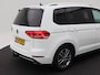 Volkswagen Touran 1.5 TSi 150 Pk Automaat R-Line 7-Pers | Trekhaak | Adaptive Cruise | Camera | Carplay | Climate Control | Stoel Verwarming | Parkeersensoren | LED | 17 Inch