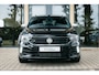 Volkswagen T-Roc 2.0 TSI 4Motion R 300PK | Akrapovic | Panoramadak | 18" LM Velgen | Beats Audio | DCC | Apple CarPlay | Achteruitrijcamera | Adaptive Cruise Control | Stoelverwarming |