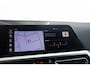 BMW 3-Serie Touring M340d xDrive Business Edition Plus Trekhaak - Panoramadak - Elektrischverstelbare stoelen - Stoelverwarming voor/achter - Getinte/geluiddempende ruiten - Head up - Active Cruise Control -