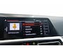 BMW 3-Serie Touring M340d xDrive Business Edition Plus Trekhaak - Panoramadak - Elektrischverstelbare stoelen - Stoelverwarming voor/achter - Getinte/geluiddempende ruiten - Head up - Active Cruise Control -