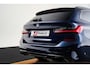 BMW 3-Serie Touring M340d xDrive Business Edition Plus Trekhaak - Panoramadak - Elektrischverstelbare stoelen - Stoelverwarming voor/achter - Getinte/geluiddempende ruiten - Head up - Active Cruise Control -