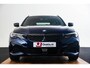 BMW 3-Serie Touring M340d xDrive Business Edition Plus Trekhaak - Panoramadak - Elektrischverstelbare stoelen - Stoelverwarming voor/achter - Getinte/geluiddempende ruiten - Head up - Active Cruise Control -