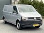 Volkswagen Transporter 2.0 TDI 150 PK / L2H1 / BOTT INRICHTING / TREKHAAK / 1e EIG. / AIRCO / CRUISE / NAVI / APPLE CARPLAY / PDC