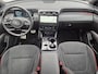 Hyundai Tucson 1.6 T-GDI PHEV Plug-in N Line 4WD Automaat / Apple Carplay Android Auto / Stuur-, Stoel en Achterbankverwarming / Rondomzicht camera / Adaptief CC / Stoelventilatie / Elektrische achterklep / Trekgewicht 1.350kg /