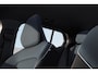 Volvo EX30 Single Motor Extended Range Europa 69 kWh | Adaptieve Cruise | Parkeer Camera | Harman/Kardon | Elek. Stoelen + Geheugen | Pilot Assist | Stoel & Stuurverwarming | Digital Key | 20 Inch