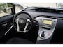 Toyota Prius 1.8 Comfort Hybride Navi Head-Up Clima Cruise Camera LMV Half Leder Led Verlichting JBL Sound ENZ.