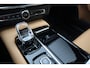 Volvo V90 2.0 T6 Plug-in hybrid AWD Ultra Bright | Luchtvering | B&W Audio | 360-camera | Head-up display | Schuif/kanteldak