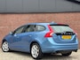Volvo V60 1.6 T3 Kinetic | NL-AUTO! | 1E EIG! | DEALER OH!