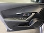 Peugeot 2008 1.2 PureTech 130pk Automaat Allure | Navigatie | Apple Carplay/Android | Auto 360 camera | Parkeersensoren | Blind Spot Assist | Adaptive Cruise Control | Stoelverwarming | Getinte ramen | Climate Control