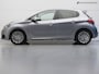 Peugeot 208 1.2 PureTech Allure (APPLE CARPLAY,LED,PANORAMA,STOELVERWARMING,CRUISE,CLIMATE,CAMERA,LM-VELGEN,TREKHAAK,NIEUWE APK)
