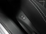 Peugeot 208 1.2 PureTech Allure (APPLE CARPLAY,LED,PANORAMA,STOELVERWARMING,CRUISE,CLIMATE,CAMERA,LM-VELGEN,TREKHAAK,NIEUWE APK)